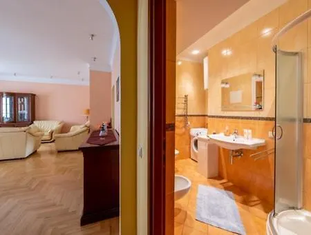 Happy Arka The Heart Of Old Town, Self-check-in, A-c, Car-parking, Balkony Апартаменты Вильнюс